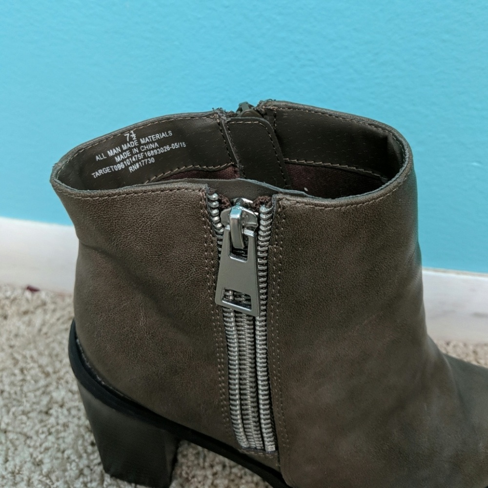 Mossimo booties - Picture 2 of 5